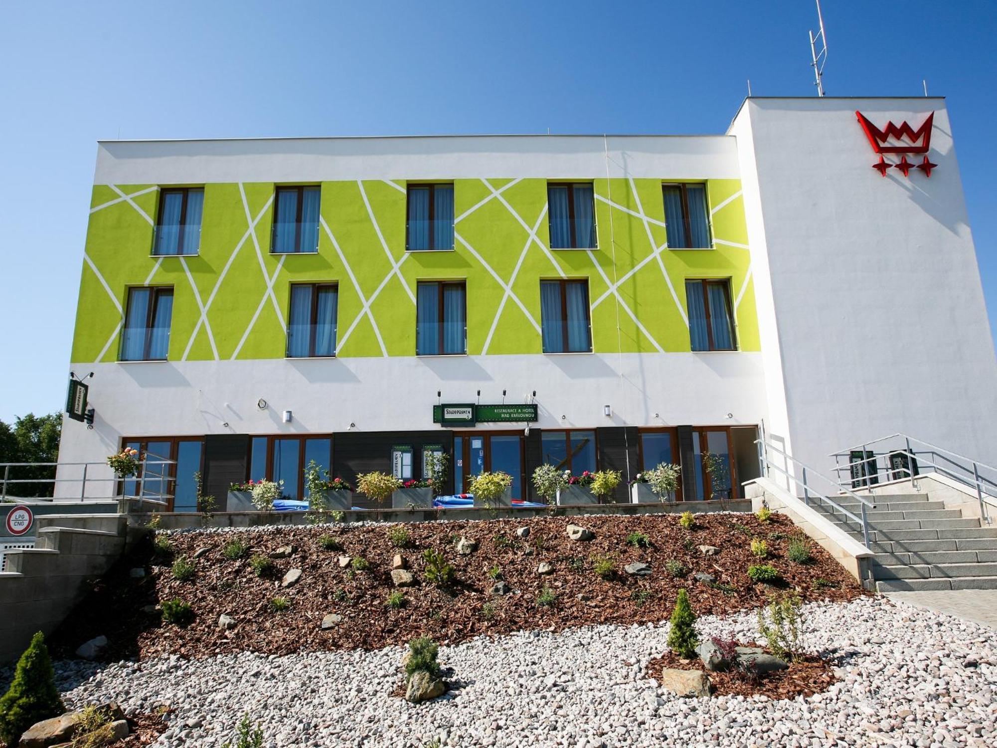 Nad Kralovnou Hotel & Restaurant Prague Exterior photo